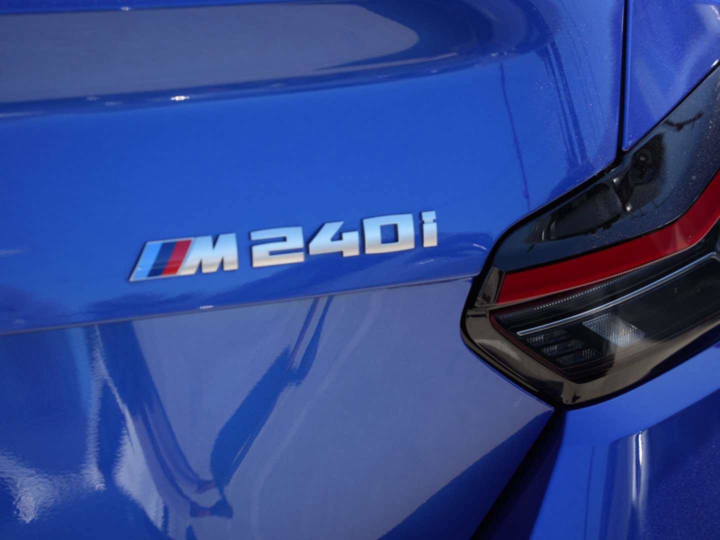 Used 2025 BMW M240i Coupe image 5