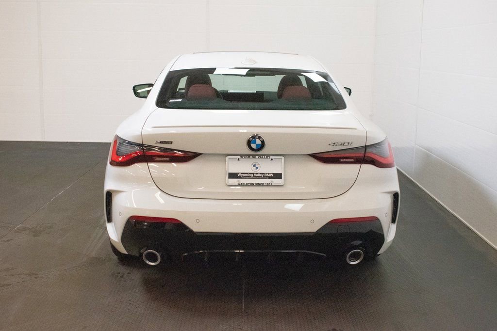 New 2026 BMW 430i xDrive Coupe w/ M Sport Package AWD/4WD image 5