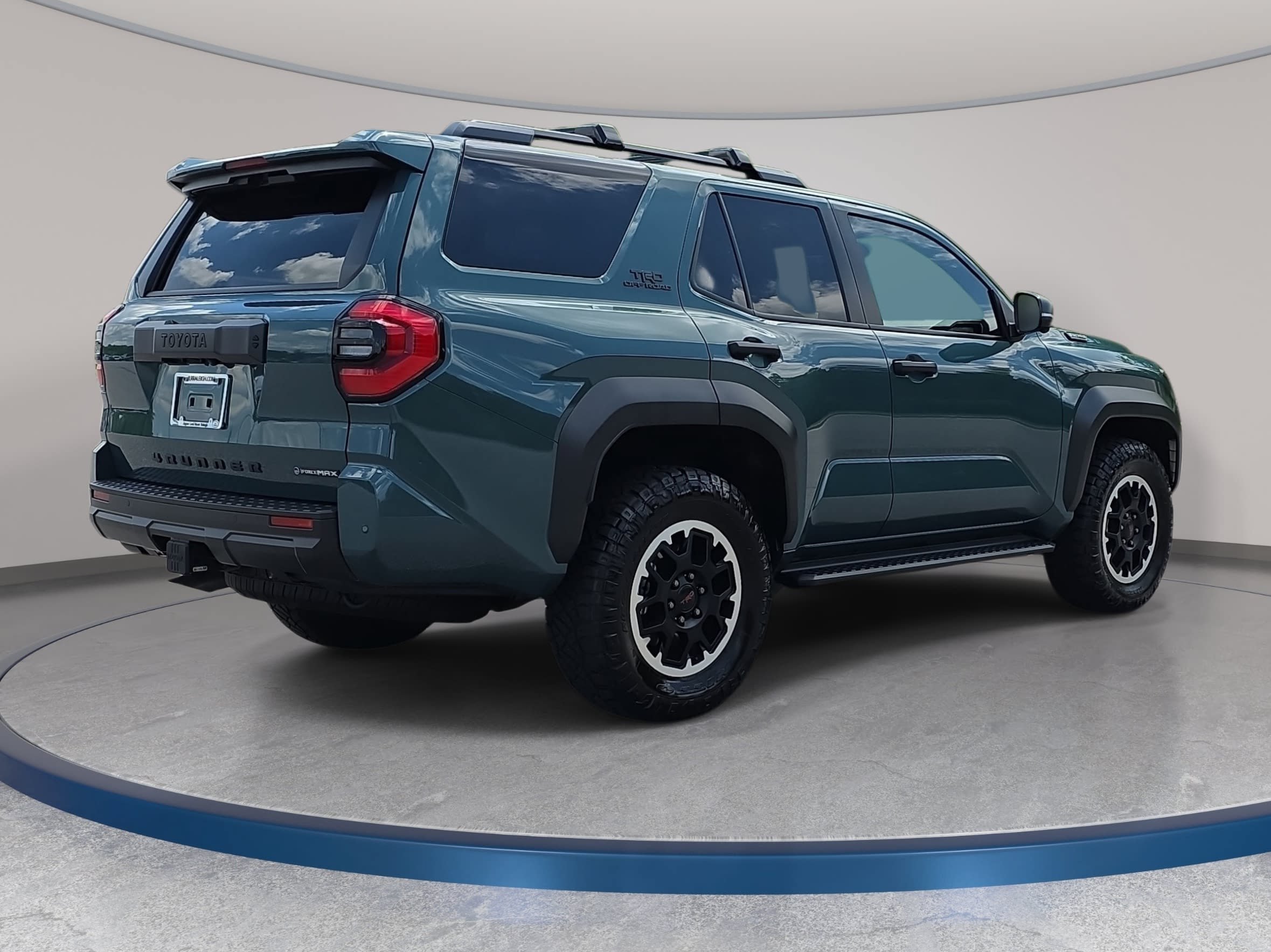 Used 2025 Toyota 4Runner TRD Off-Road Premium AWD/4WD image 5