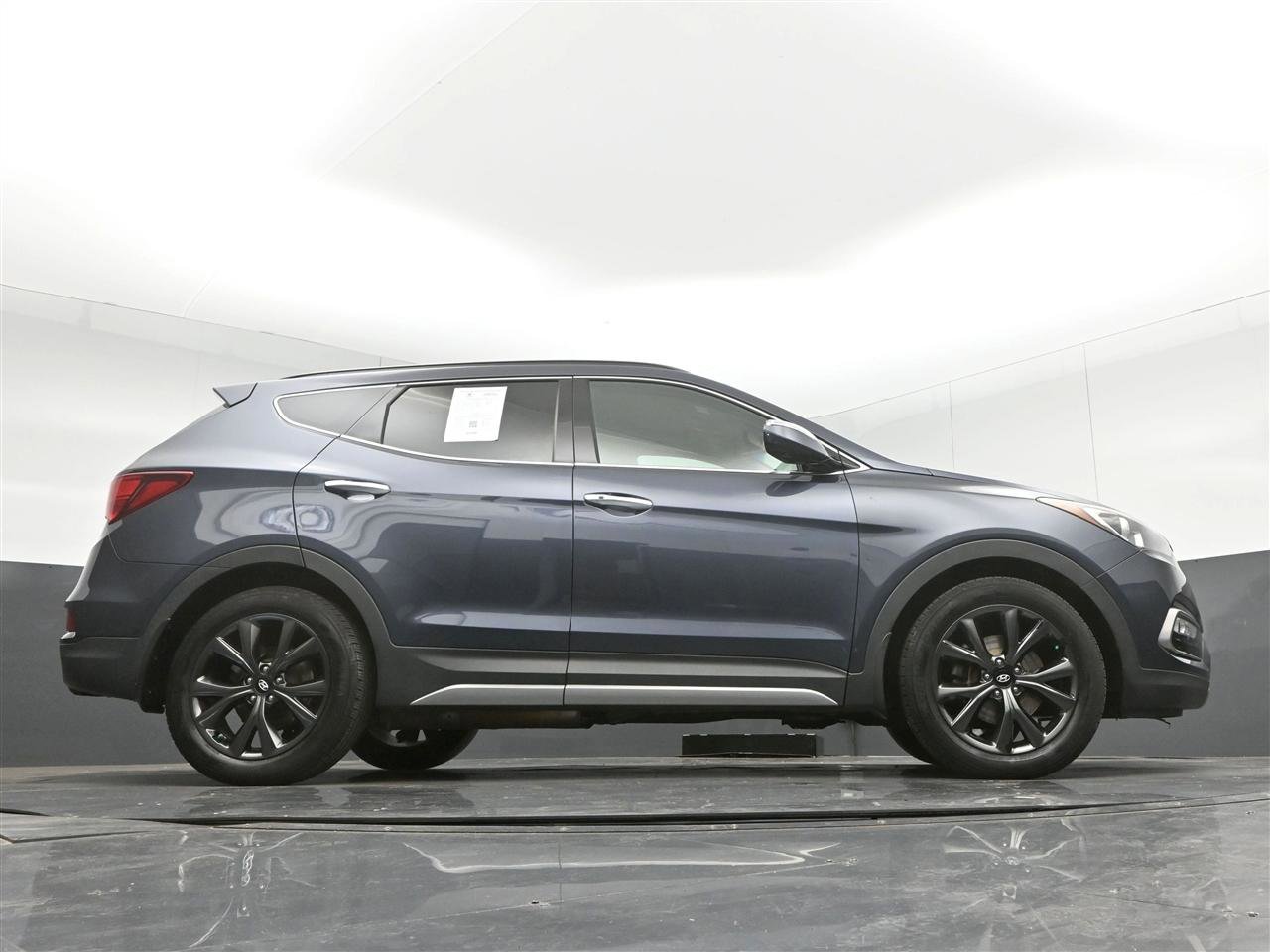 Used 2018 Hyundai Santa Fe Sport image 32