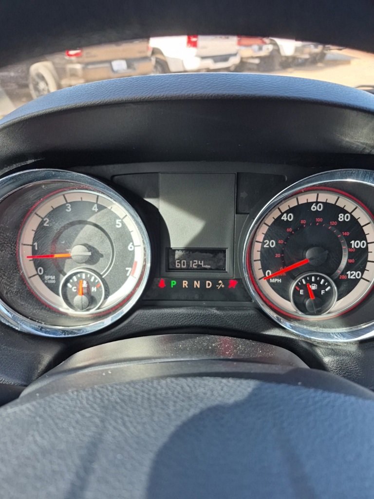 Used 2020 Dodge Grand Caravan SE w/ UConnect Hands-Free Group image 42