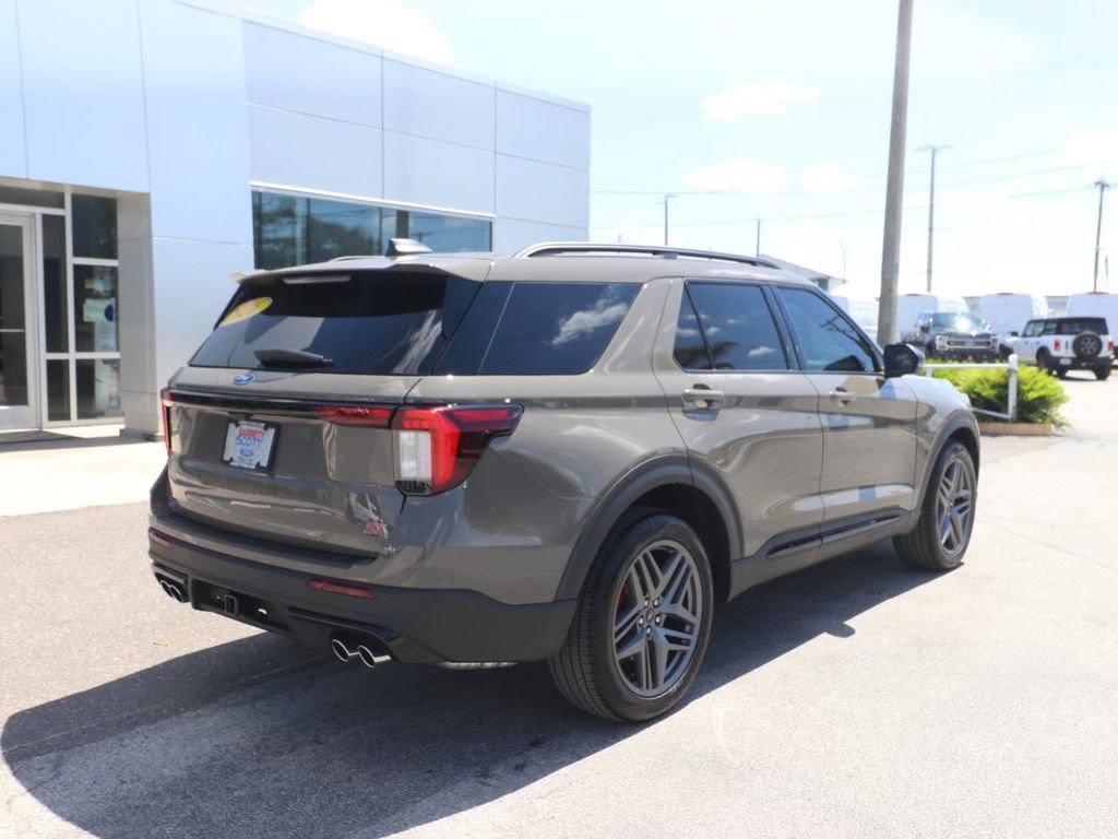 Used 2026 Ford Explorer ST w/ Sun And Sound Package RWD image 13
