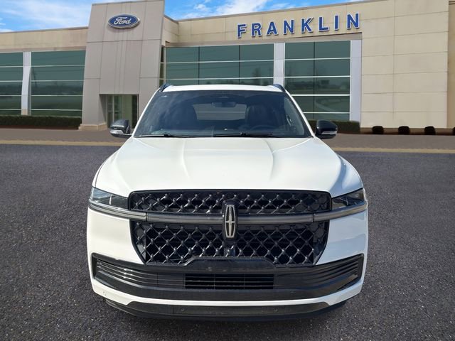 New 2025 Lincoln Navigator Reserve w/ Jet Appearance Package image 2