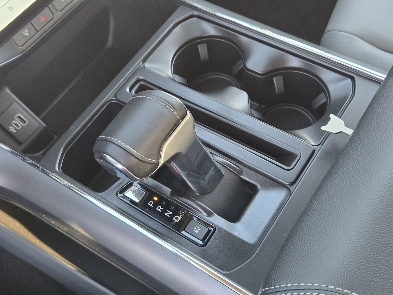 New 2025 Ford F150 Lightning Flash image 22