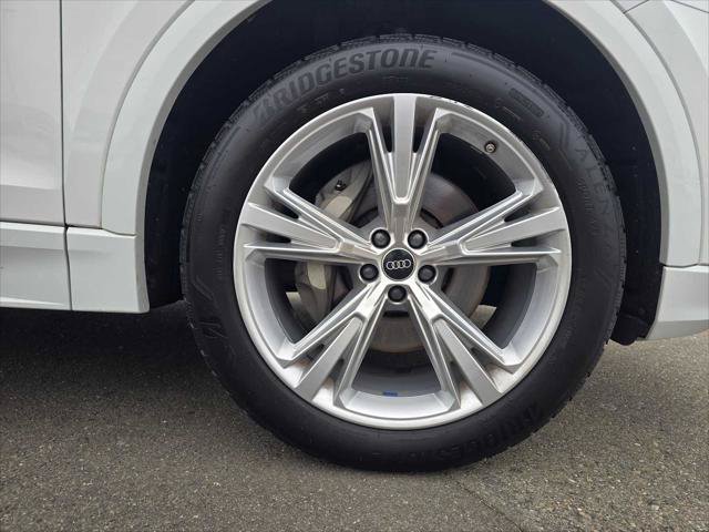 Certified 2023 Audi Q8 Premium w/ Convenience Package AWD/4WD image 9