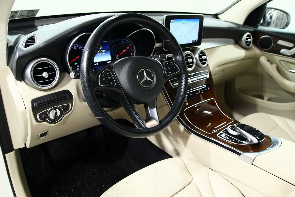 Certified 2019 Mercedes-Benz GLC 300 4MATIC image 20