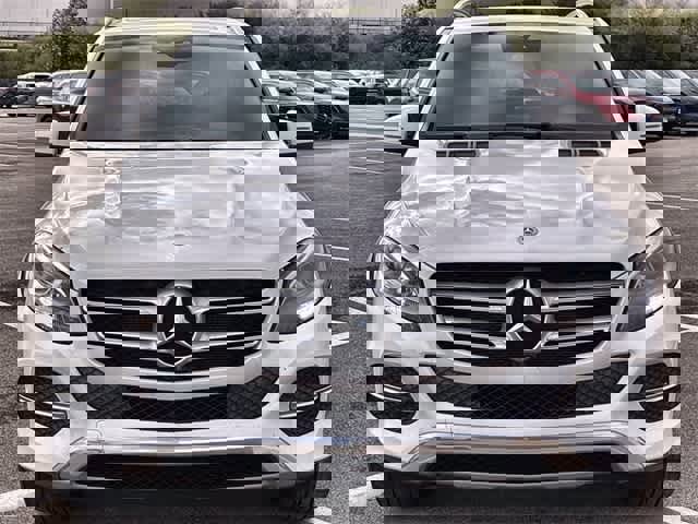 Used 2019 Mercedes-Benz GLE 400 4MATIC image 9