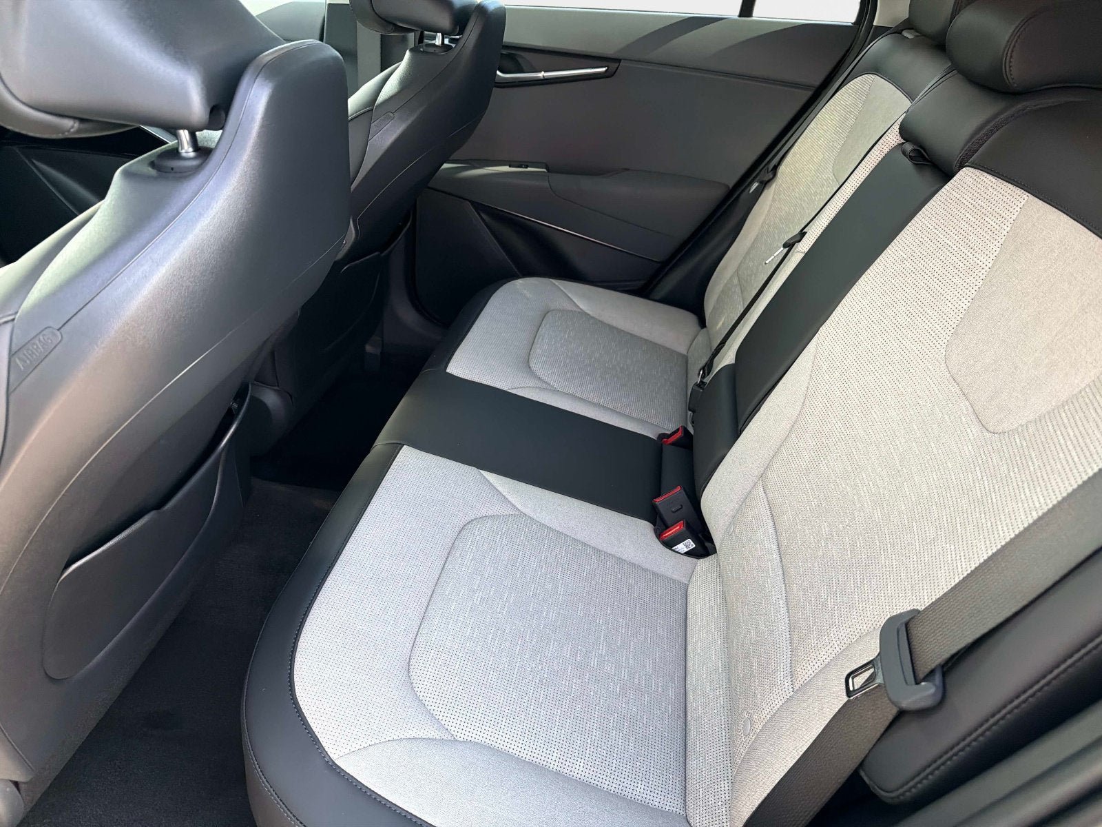 New 2026 Kia Niro FWD image 11