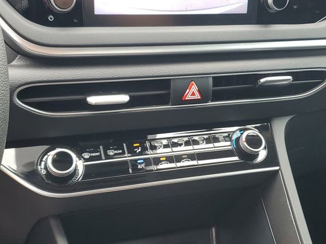 Certified 2023 Hyundai Sonata SE w/ Preferred Accessory Package FWD image 19