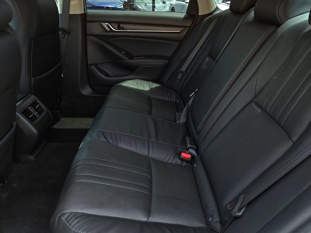 Used 2018 Honda Accord EX-L image 13