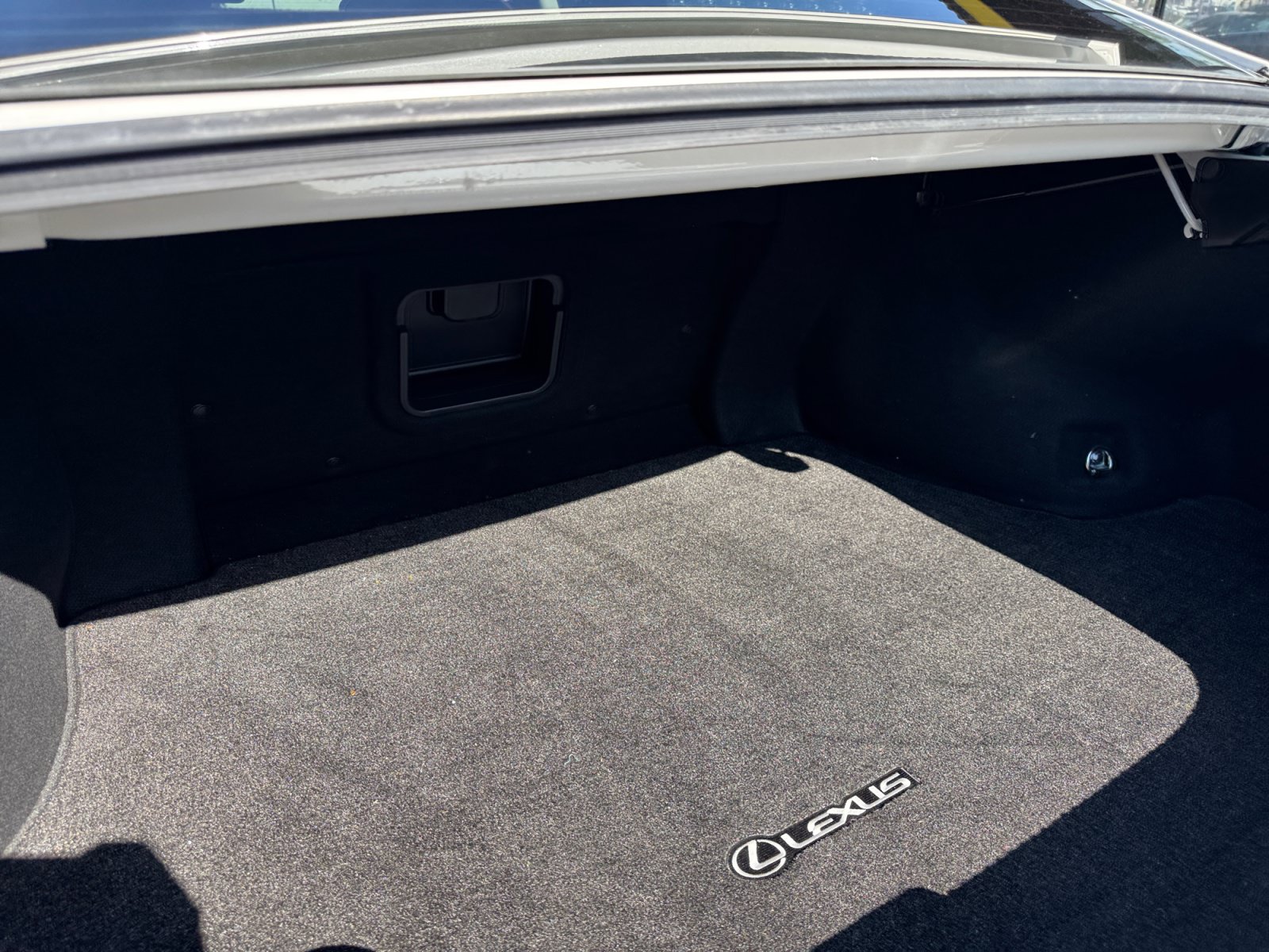 Used 2019 Lexus ES 300h FWD image 21