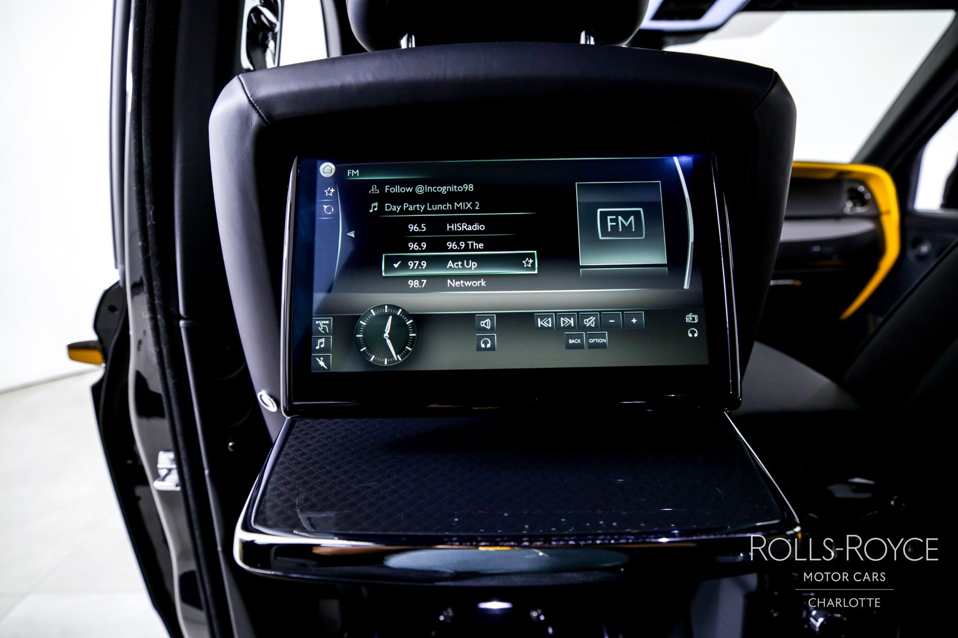 Certified 2024 Rolls-Royce Cullinan Black Badge w/ Dark Exterior Package AWD/4WD image 20