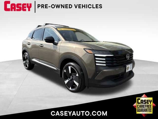 Used 2026 Nissan Kicks SR w/ Cold Weather Package image 1