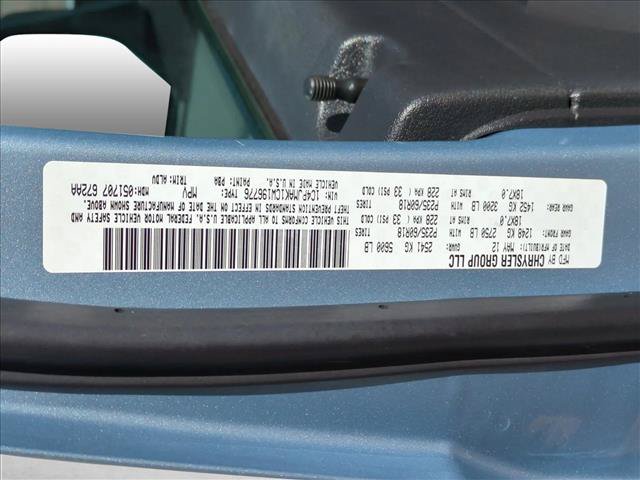 Used 2012 Jeep Liberty Sport AWD/4WD image 23