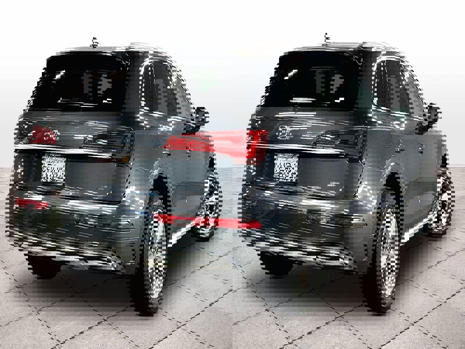 Used 2023 Audi Q5 2.0T Premium w/ Convenience Package image 15