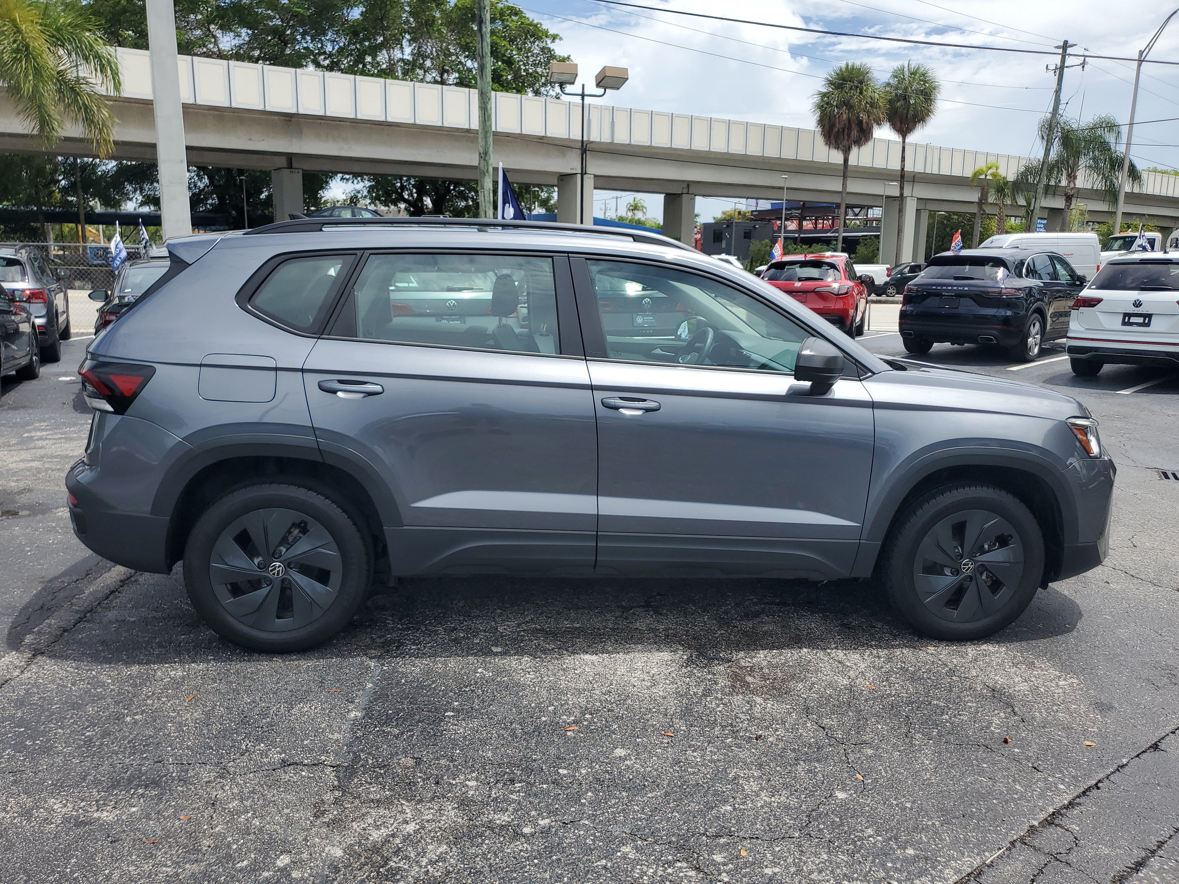 Used 2025 Volkswagen Taos S FWD image 6