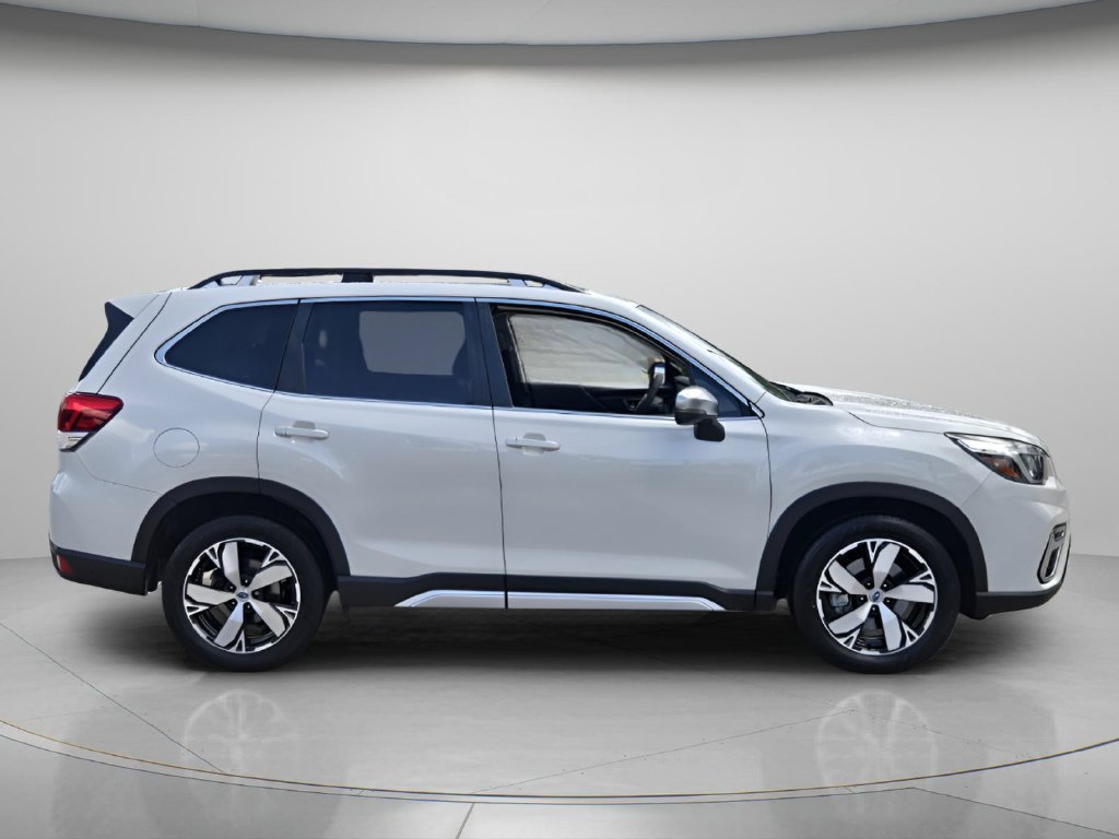 Used 2020 Subaru Forester Touring AWD/4WD image 3