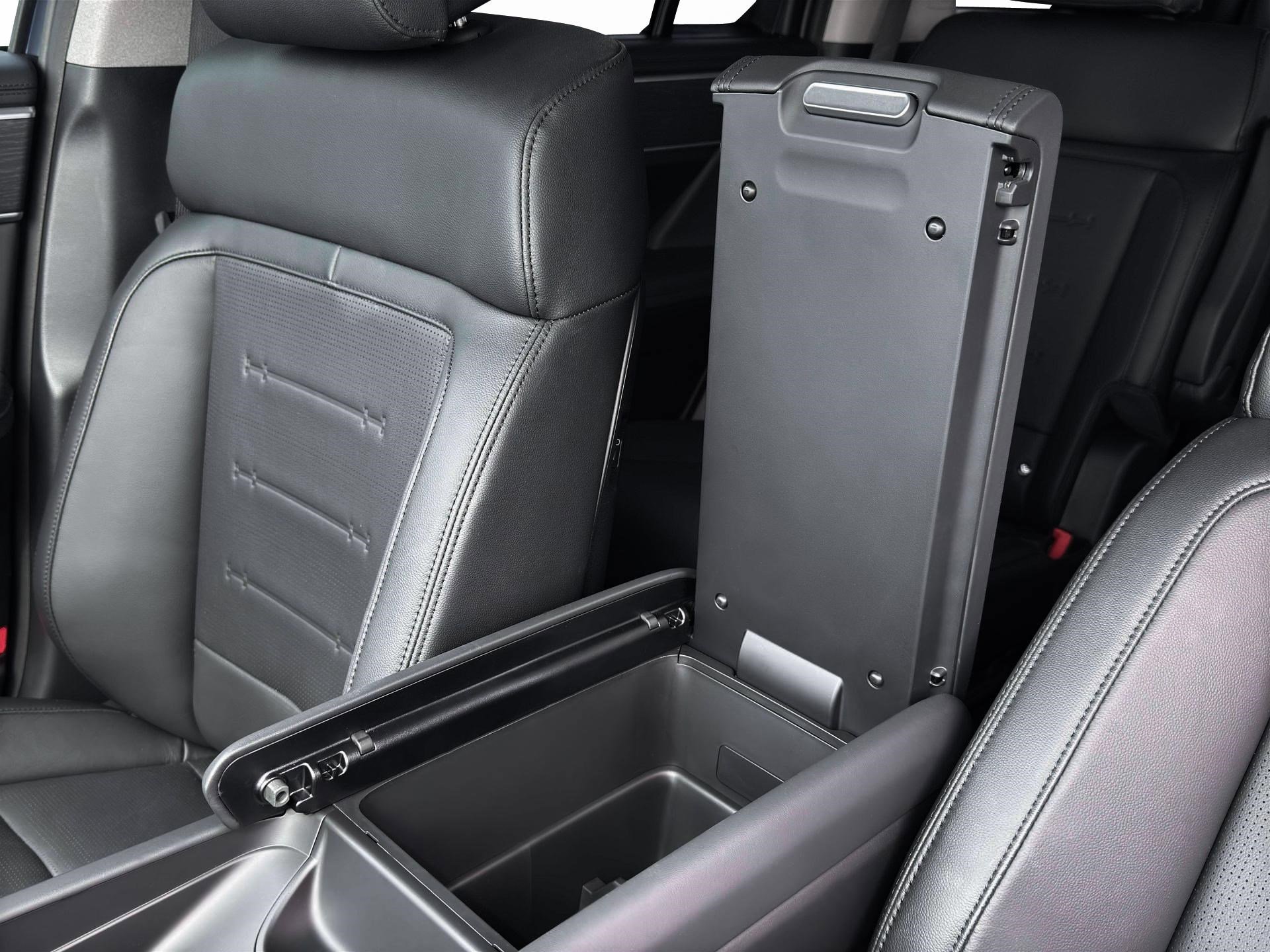 New 2026 Hyundai Santa Fe Limited AWD/4WD image 18