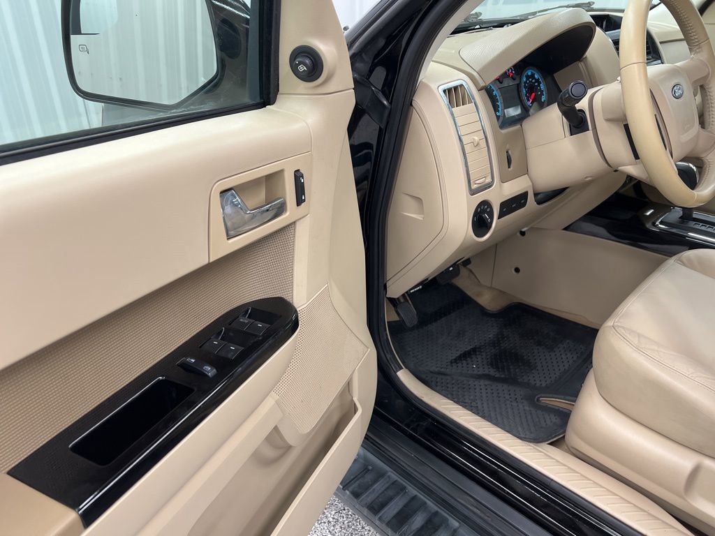 Used 2010 Ford Escape Limited image 21