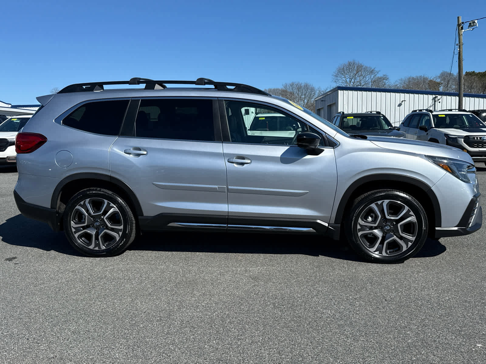 Certified 2025 Subaru Ascent Limited AWD/4WD image 8
