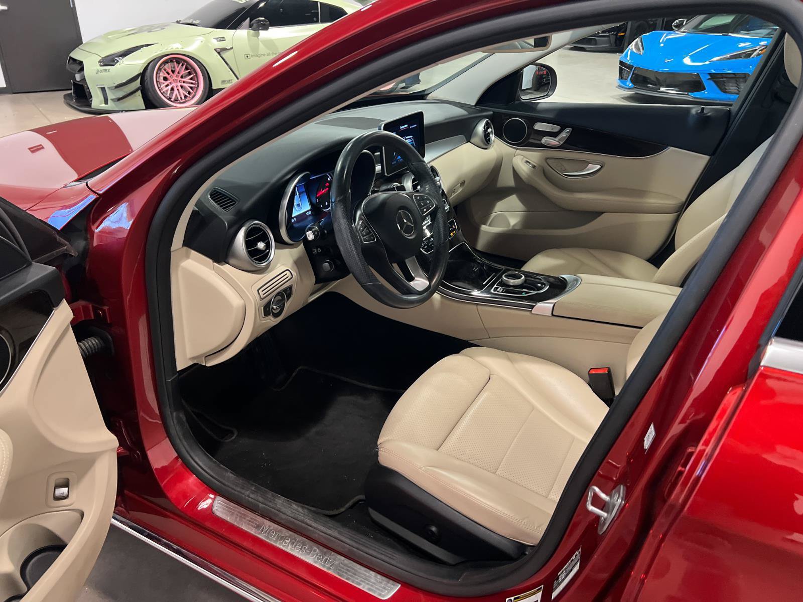 Used 2018 Mercedes-Benz C 300 4MATIC Sedan image 10