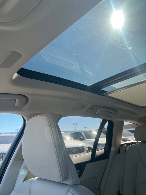 New 2026 Volvo V60 B5 Cross Country Plus w/ Climate Package image 20