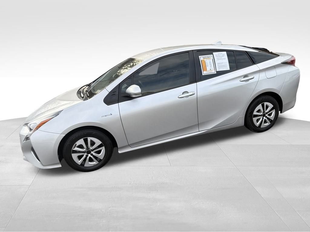 Used 2017 Toyota Prius One image 2