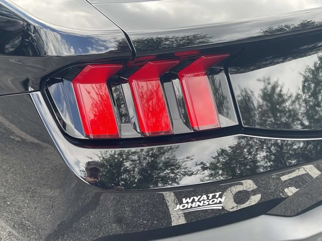 Used 2024 Ford Mustang Coupe RWD image 12