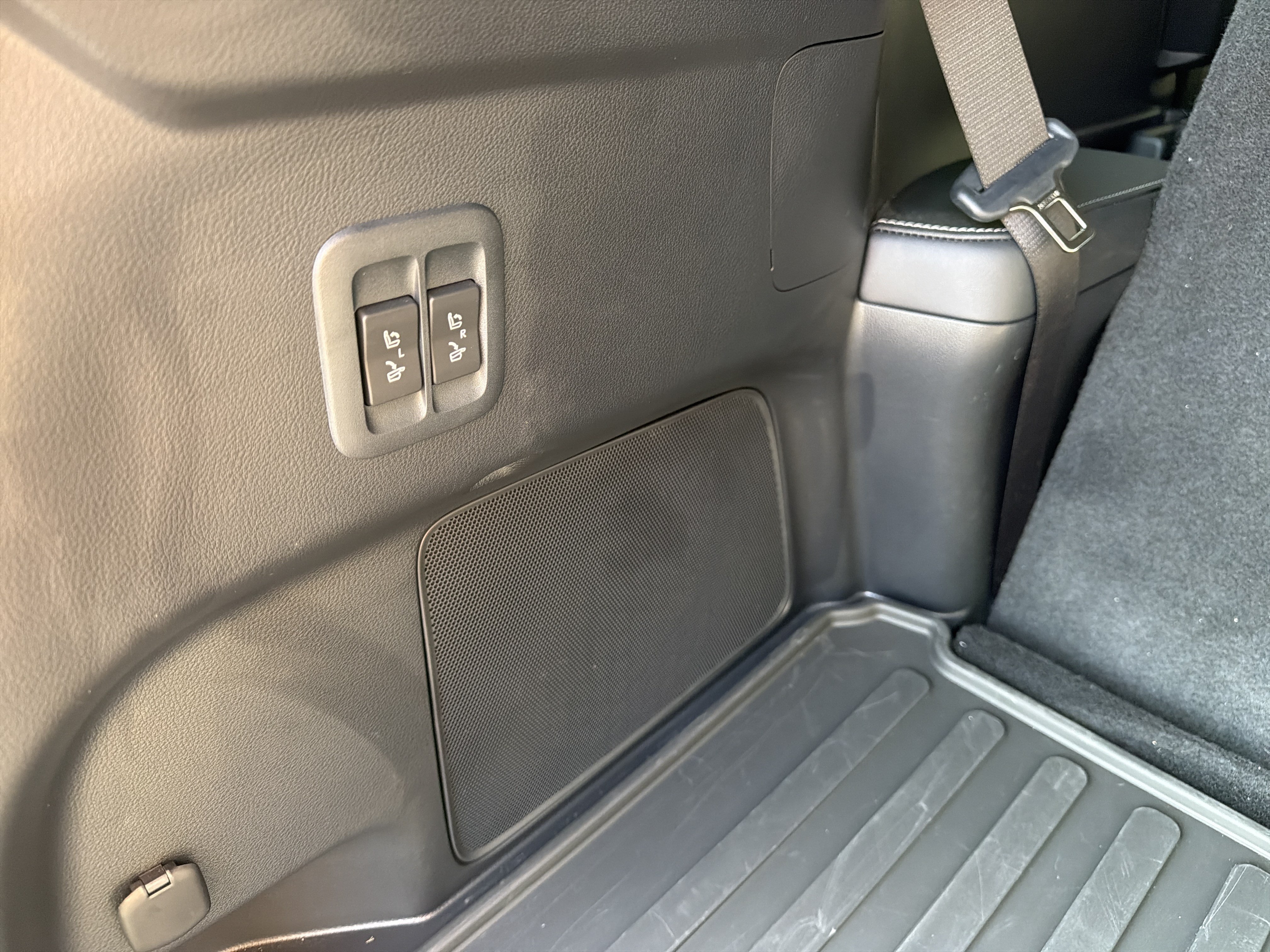 Certified 2025 Lexus TX 350 FWD w/ Technology Package image 48