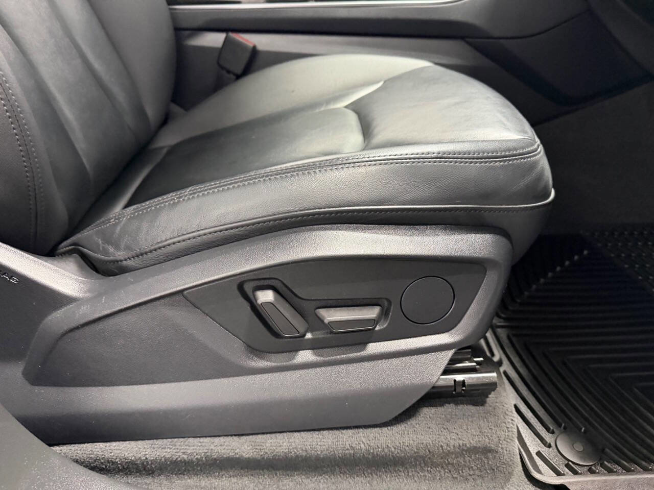 Used 2021 Audi Q7 3.0T Premium Plus image 18