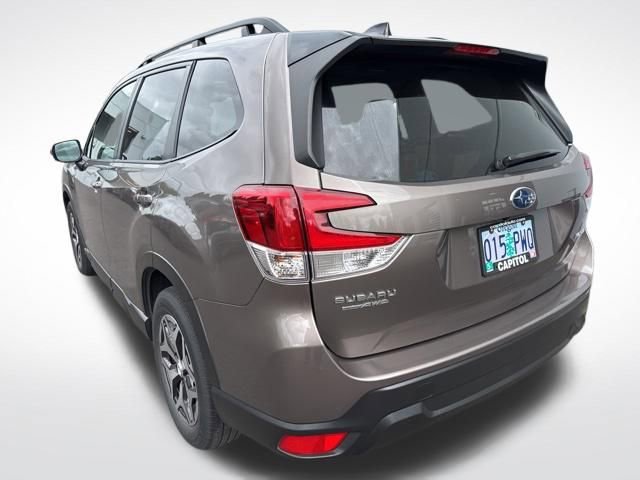 Used 2024 Subaru Forester Premium AWD/4WD image 4