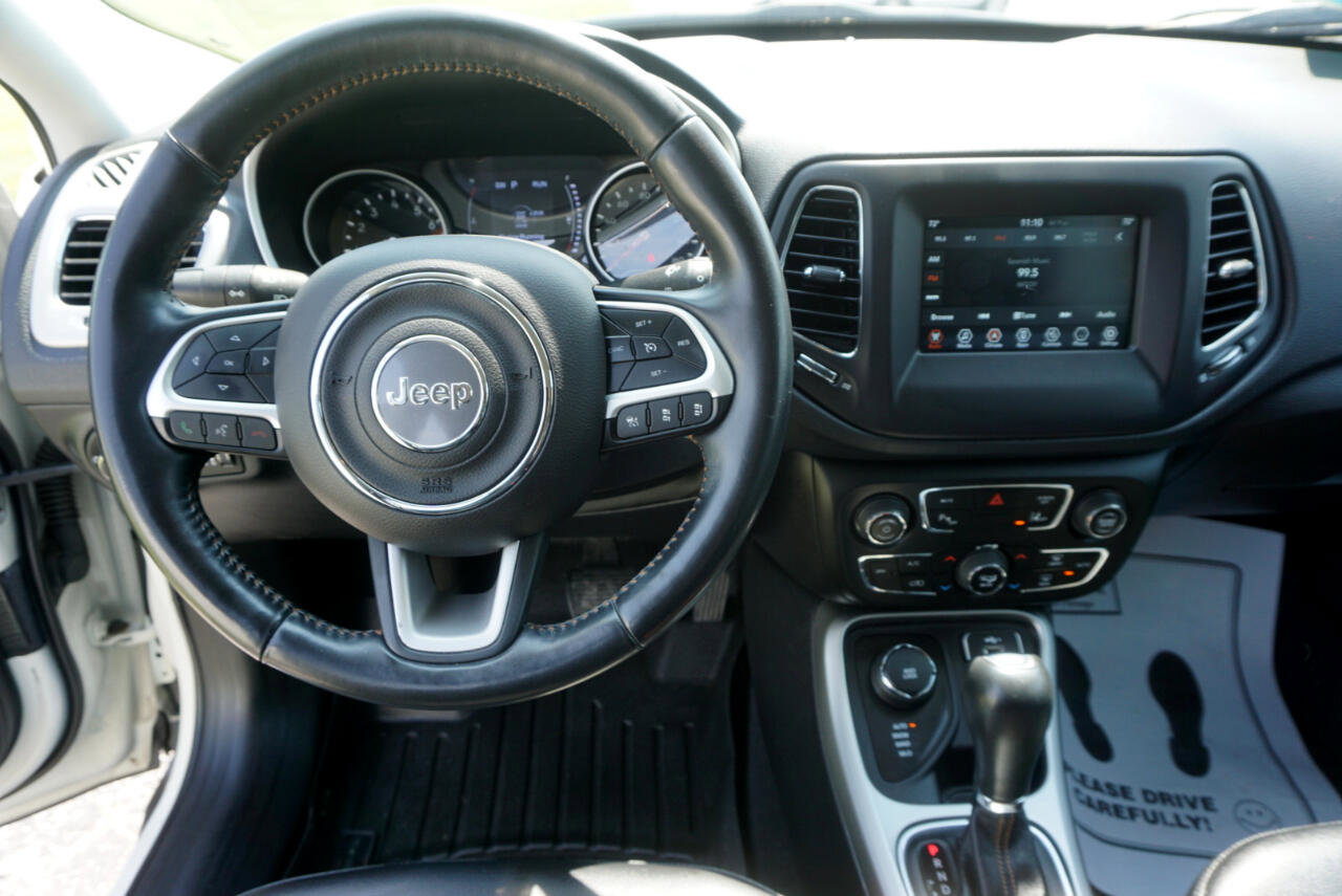 Used 2020 Jeep Compass Latitude image 9