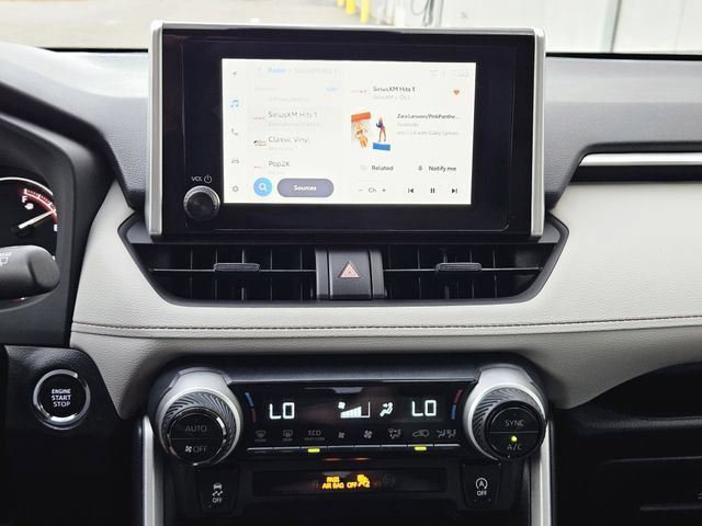 Used 2025 Toyota RAV4 XLE FWD image 22