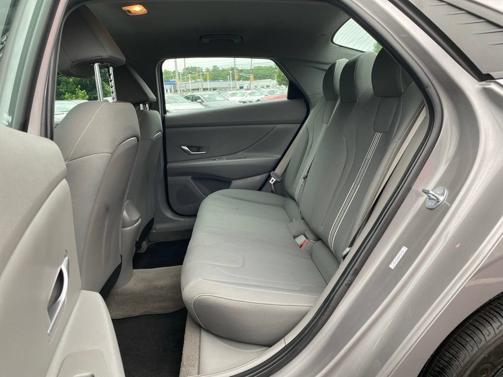 Certified 2023 Hyundai Elantra SEL FWD image 14