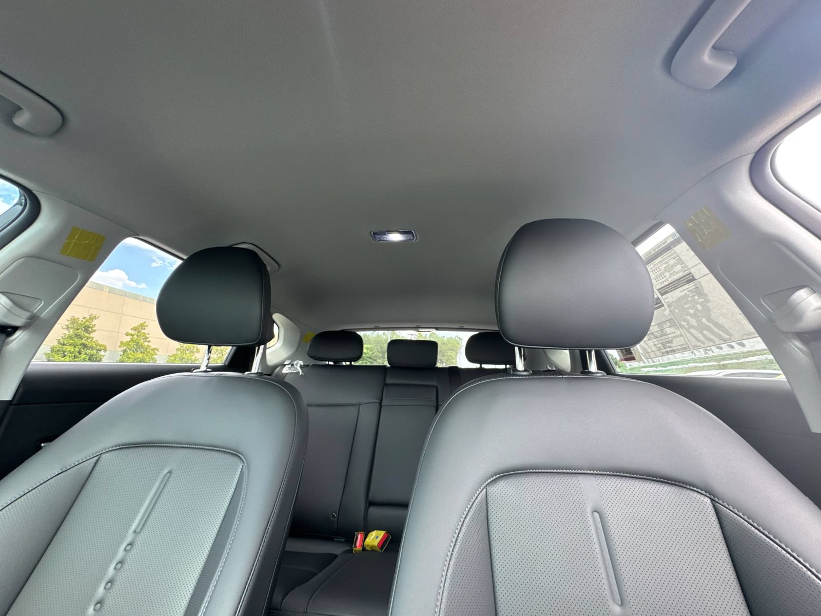 New 2026 Hyundai Kona SEL Premium FWD image 32