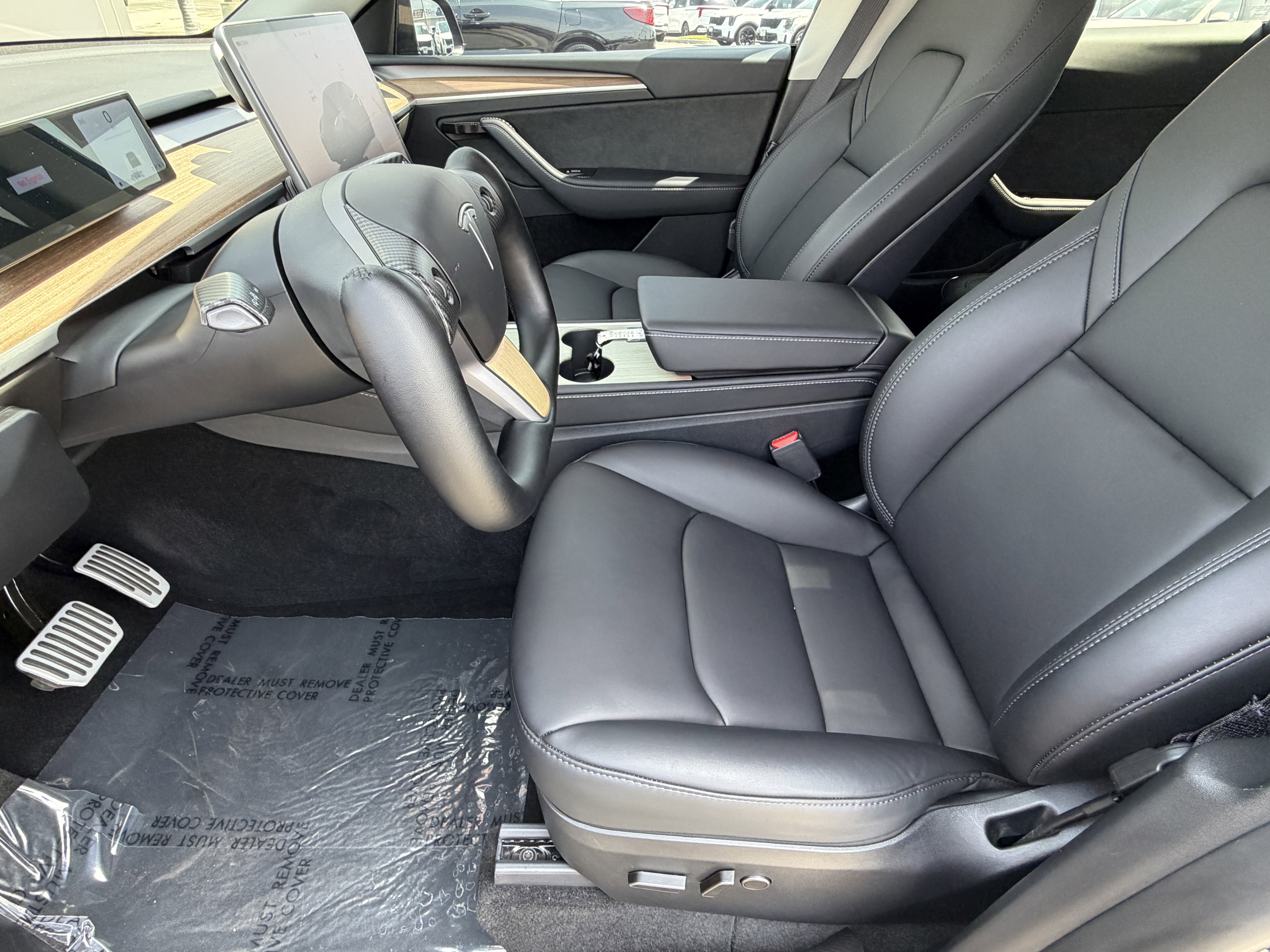 Used 2024 Tesla Model Y Long Range RWD image 15