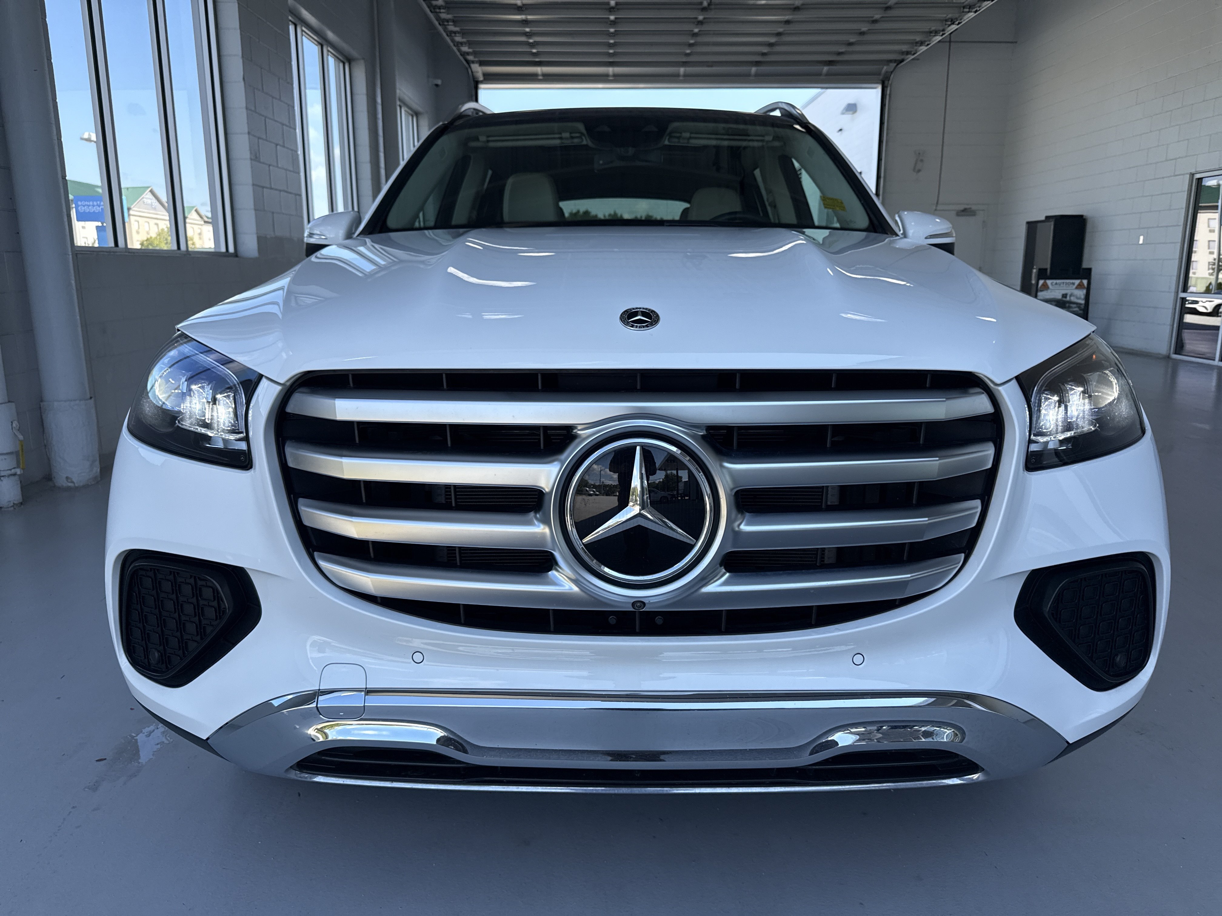 Certified 2025 Mercedes-Benz GLS 450 4MATIC image 17