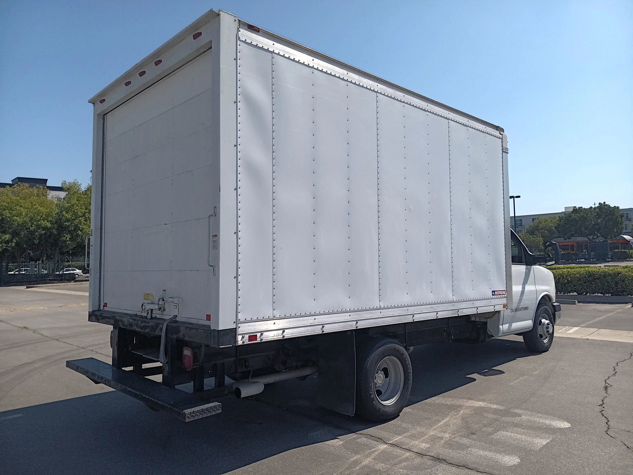 Used 2012 Chevrolet Express 3500 Extended w/ Chrome Appearance Package image 9