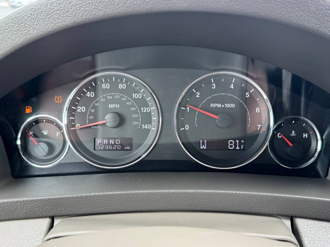 Used 2009 Jeep Grand Cherokee Laredo AWD/4WD image 25