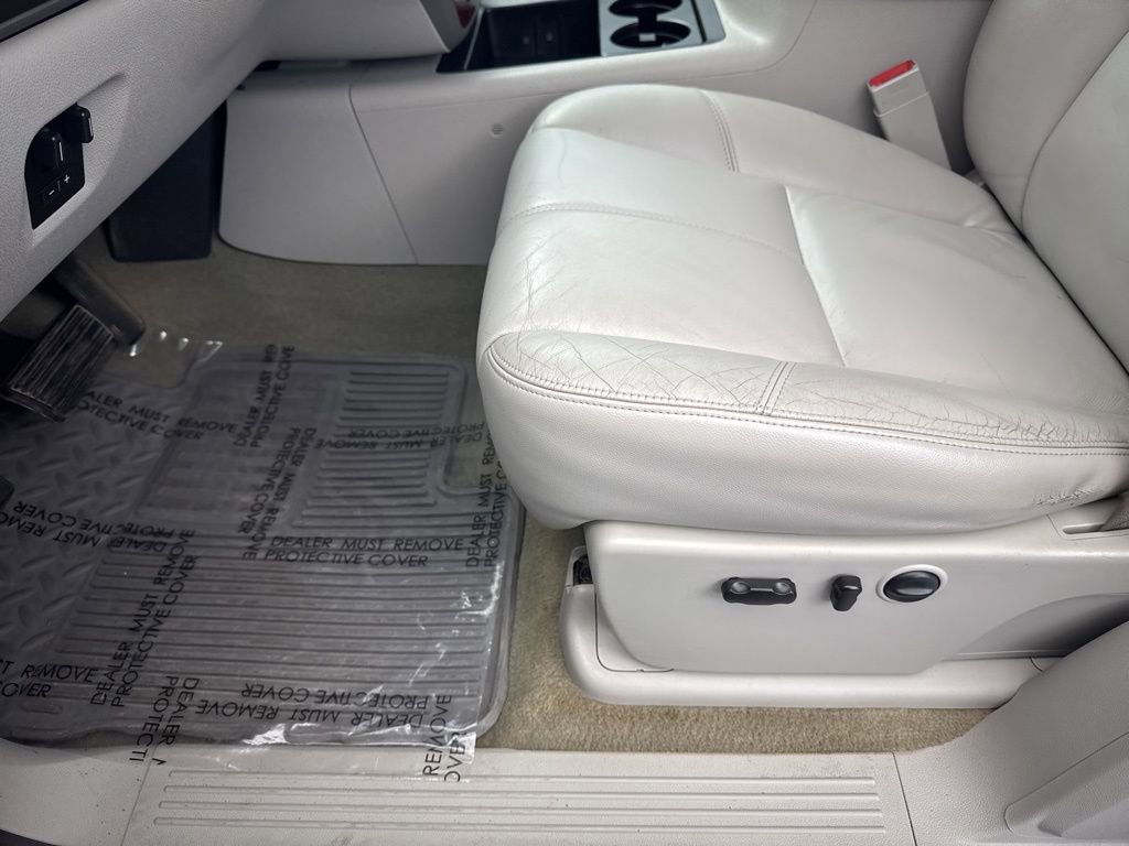 Used 2011 Chevrolet Silverado 2500 LTZ AWD/4WD image 29