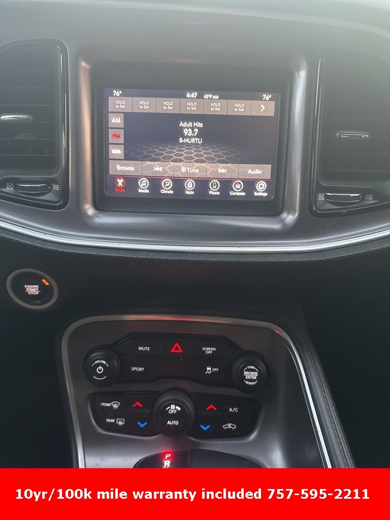 Used 2020 Dodge Challenger SXT w/ Blacktop Package image 9