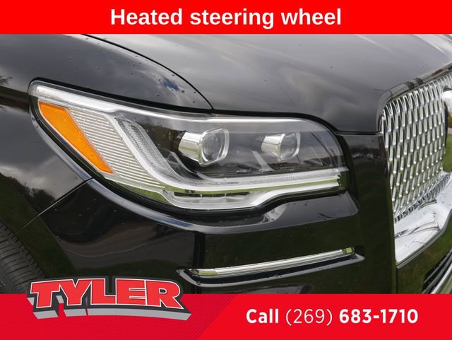 Used 2022 Lincoln Navigator Reserve image 10