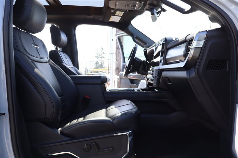 Used 2026 Ford F350 Platinum AWD/4WD image 34