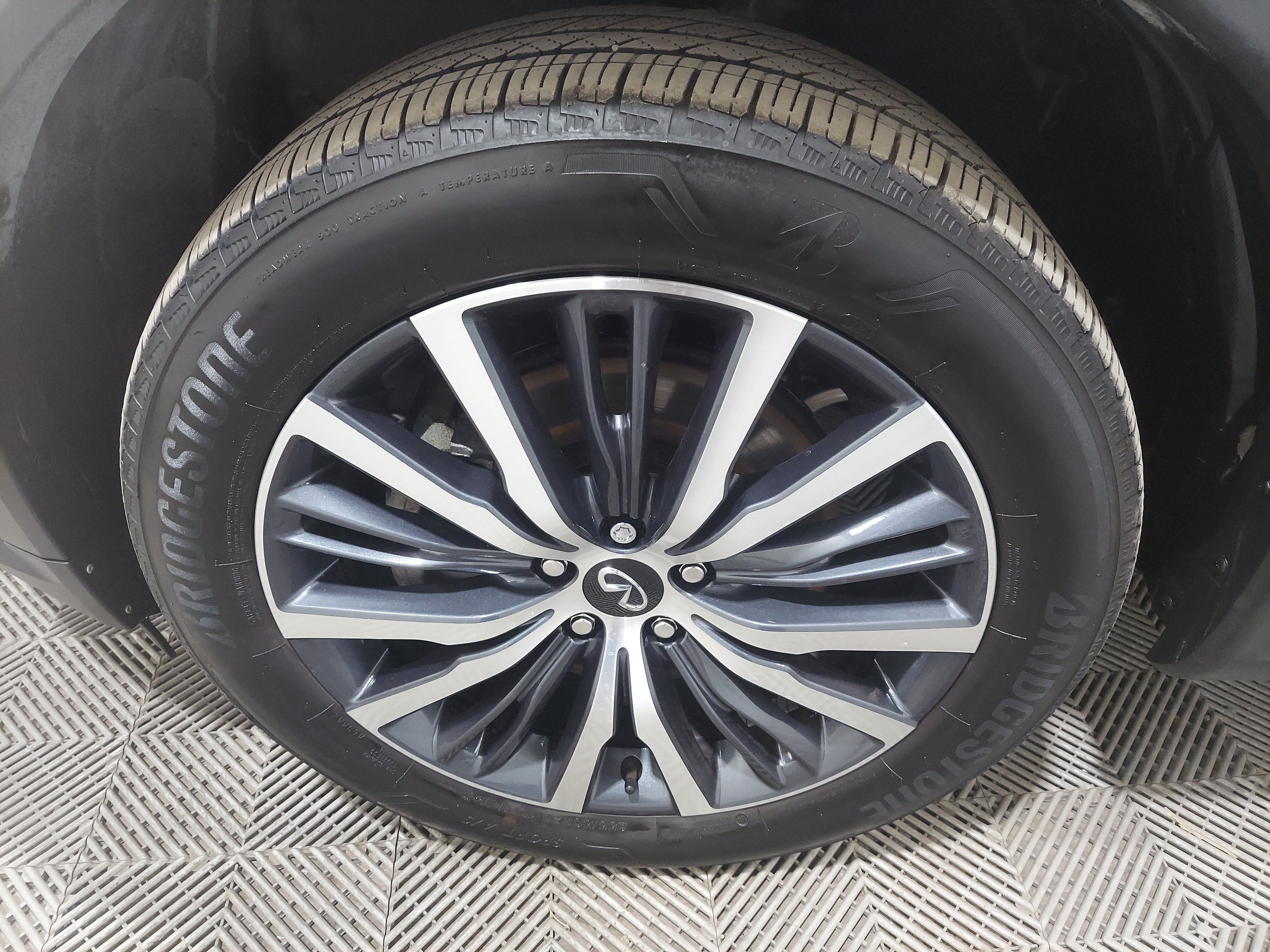 Used 2024 INFINITI QX60 Sensory AWD/4WD image 7