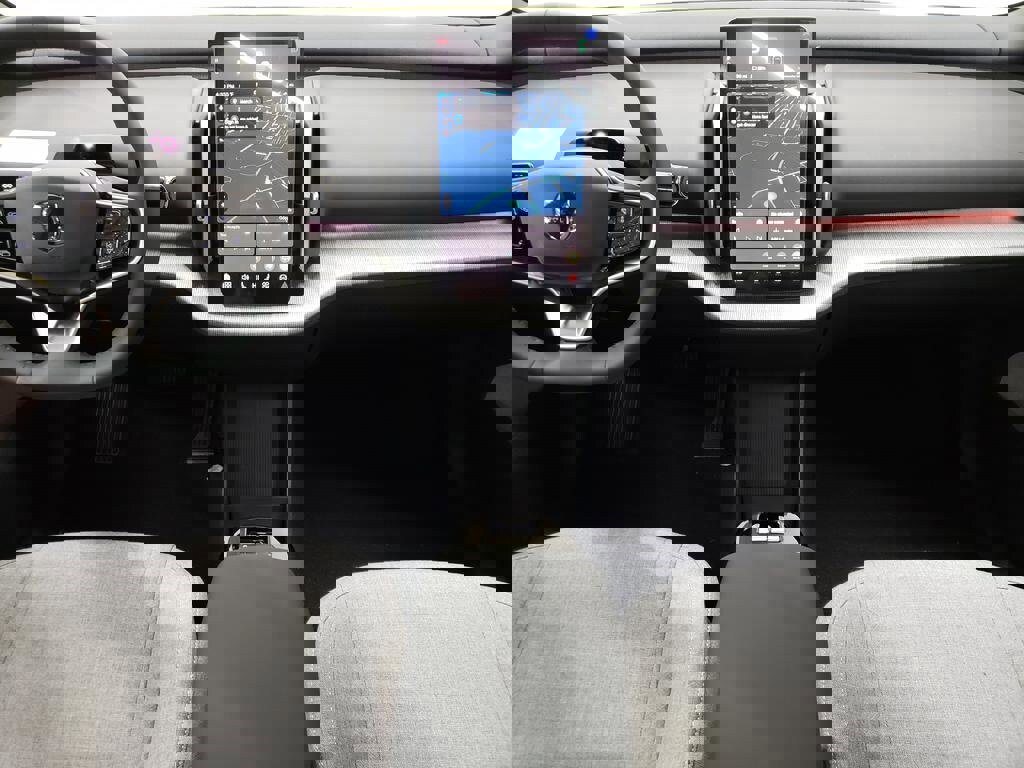 New 2025 Volvo EX30 Ultra w/ Protection Package Premier image 9