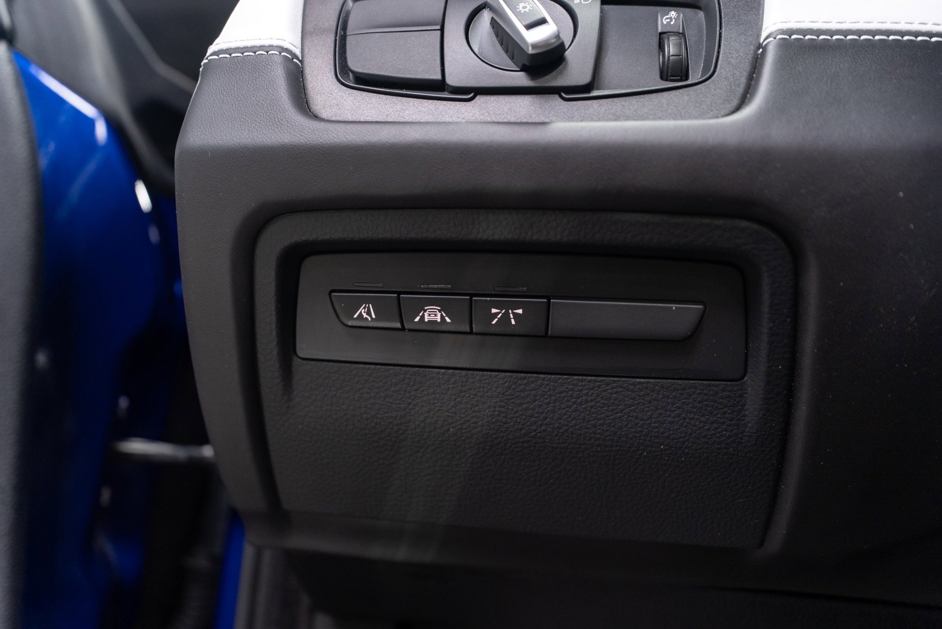 Used 2020 BMW M4 Convertible w/ Executive Package image 85