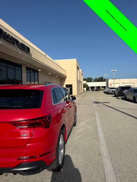 Used 2020 Audi Q3 2.0T Premium Plus w/ Premium Plus Package AWD/4WD image 15