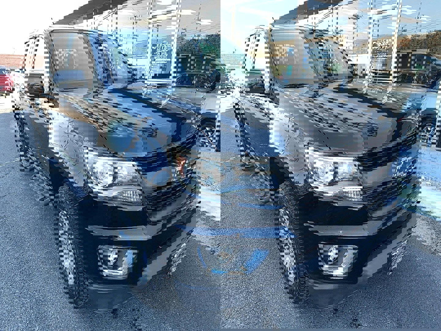 Used 2019 Chevrolet Colorado Z71 image 2