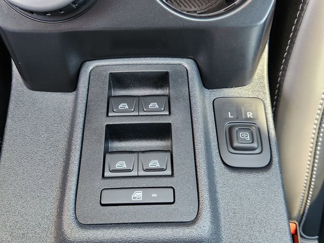 Used 2025 Ford Bronco Outer Banks AWD/4WD image 19