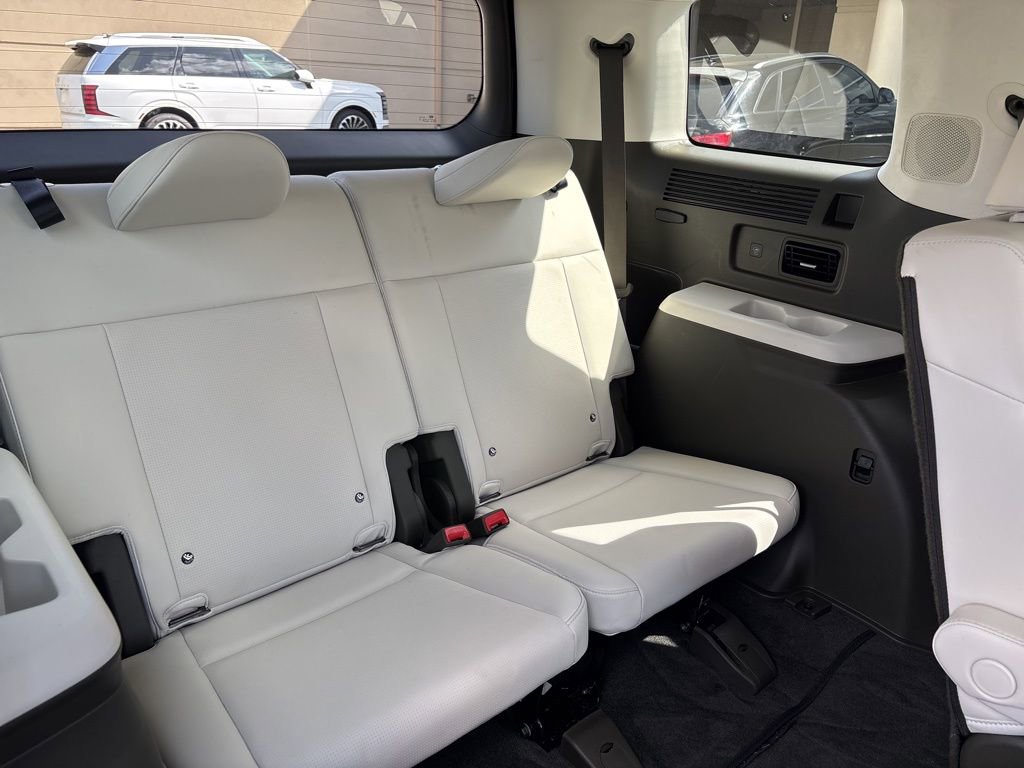 Certified 2025 Hyundai Santa Fe Calligraphy image 19